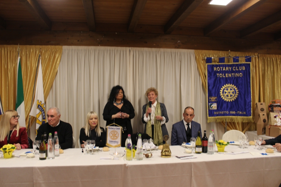 cena di beneficenza Rotary club Tolentino per l'acquisto di un gruppo elettrogeno