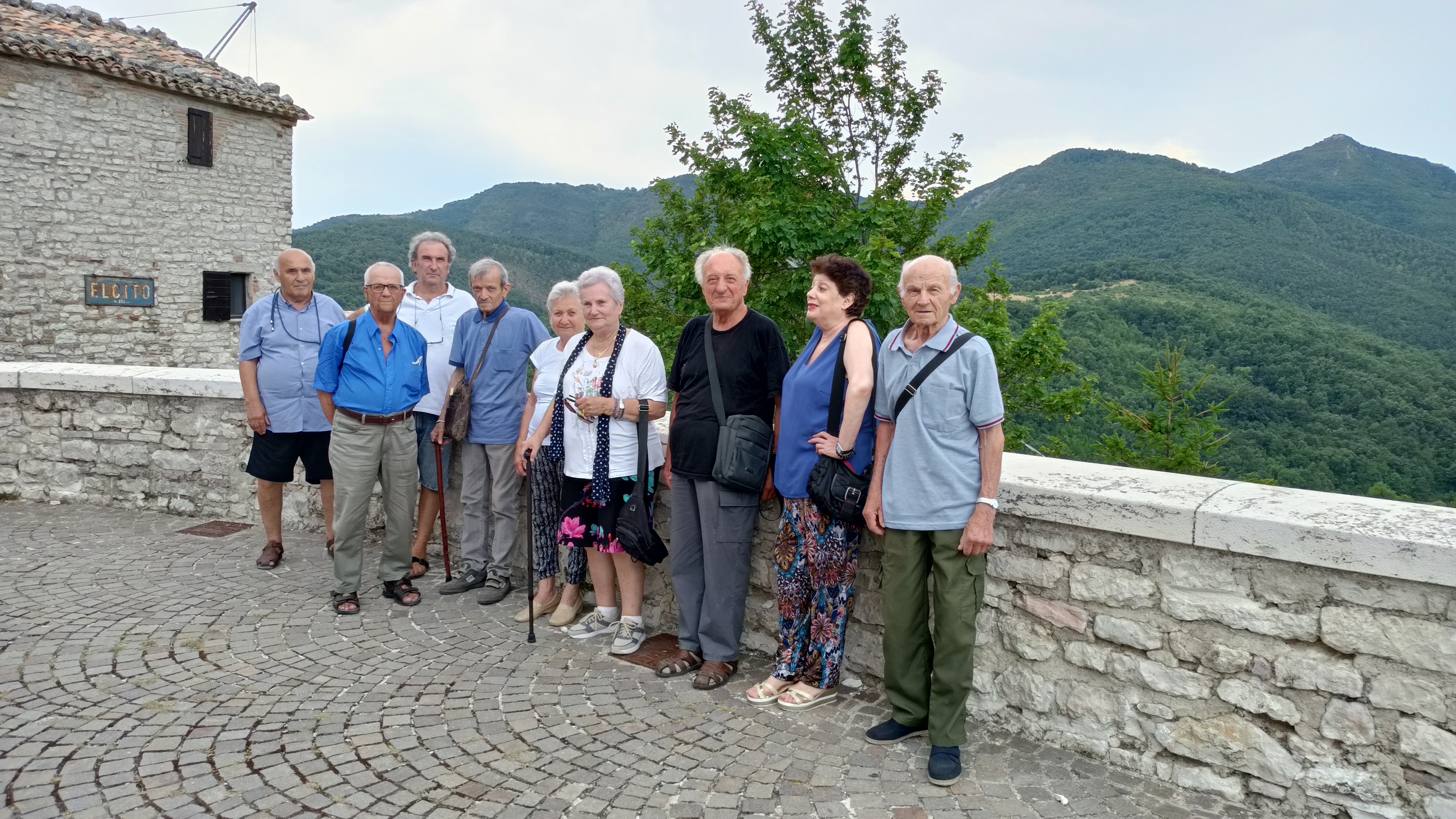 Merenda a Castel San Pietro ed escursione ad Elcito